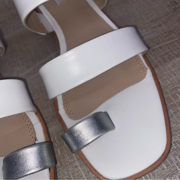 STEVEN NEW YORK WHITE WITH SILVER TOE BAND LEATHER  COMFORT SANDALS SIZE 8.5 M - Picture 14 of 16